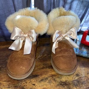 Women’s UGG Bailey Bow | Short Boot Brown